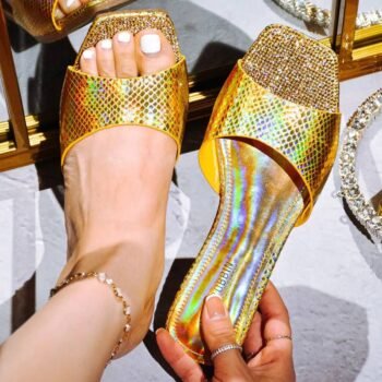 CAPE ROBBIN-SEYAGOLD